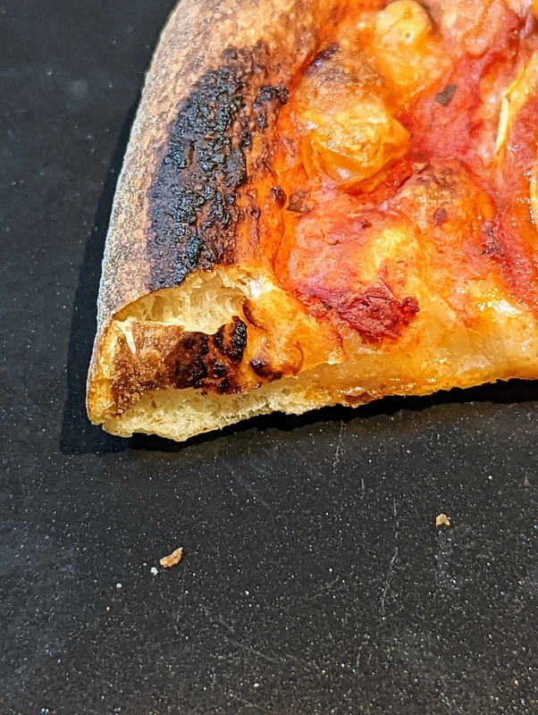 【宮城グルメ情報】ピザが500円！？だけど生地はめちゃめちゃこだわってるので普通に美味しい。山形発のPizza Carbo（ピザ カルボ）が