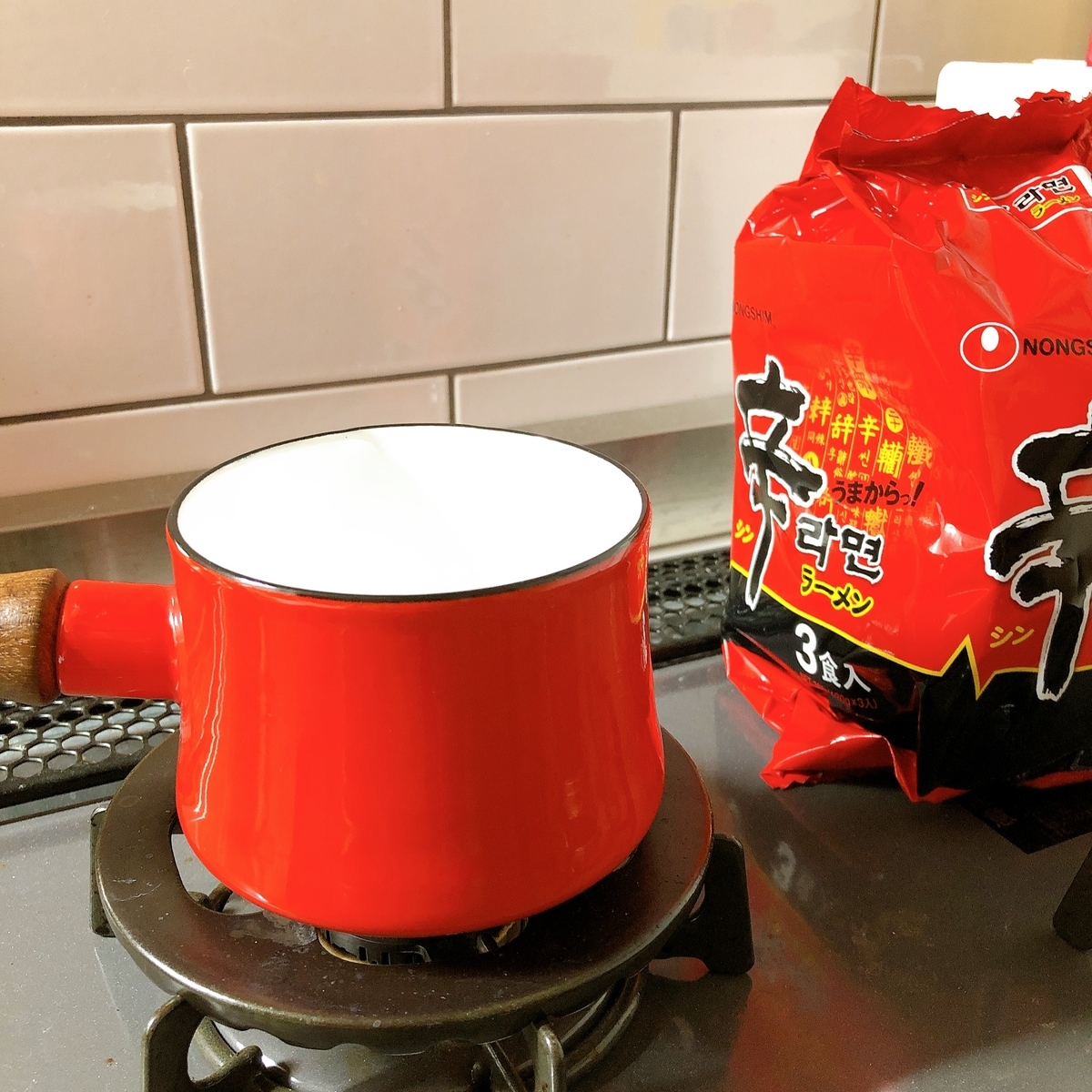 DANSK Købenstyle 赤 ミルクパン 楽天市場】ダンスク 片手鍋 ソースパン コベンスタイル フタ付 1.9L