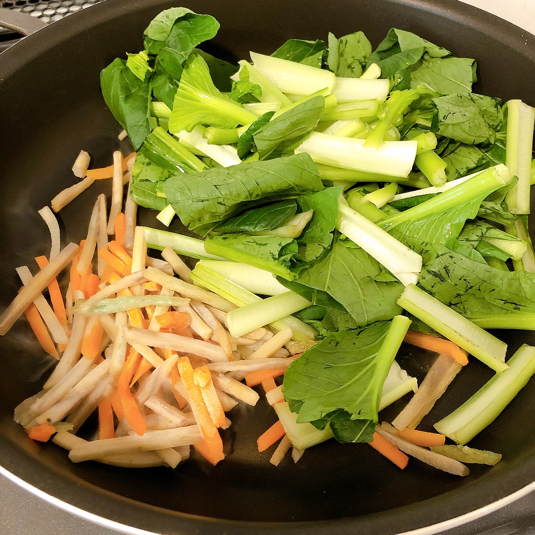 ステーキ肉で作る 野菜たっぷりビビン丼 レシピ Kei Life 12