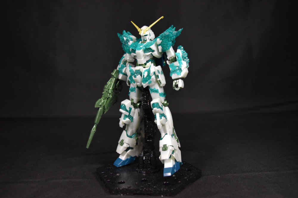 【送料込】ガンプラ　RGビルドストライク　HGユニコーン光の結晶体 HG 1/144 ガンダムベース限定 ユニコーンガンダム(光の結晶体