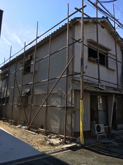 仮設と足場