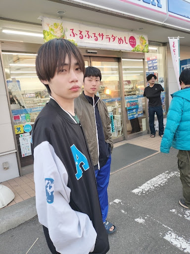 
先ずはこの人…モモ(3)!
![