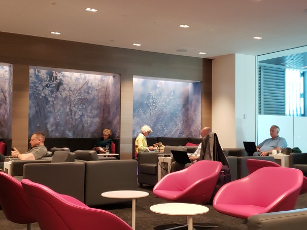 ラウンジ・シーティングエリア