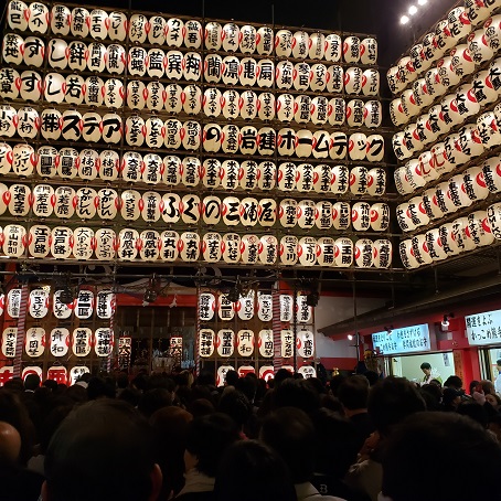 鳳神社本殿の提灯