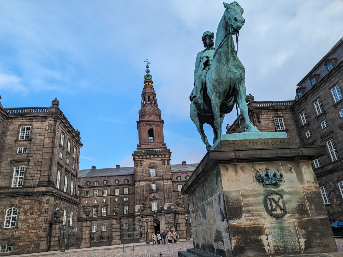 ちょい住み状態コペンハーゲン4泊5日の旅⑬』運河からクリスチャンス
