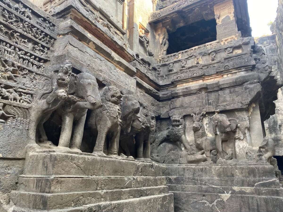 エローラ石窟訪問(後編・ヒンドゥー/ジャイナ教石窟) - KL発飛日記