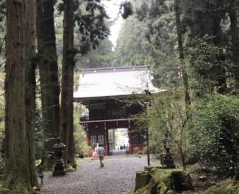 御岩神社