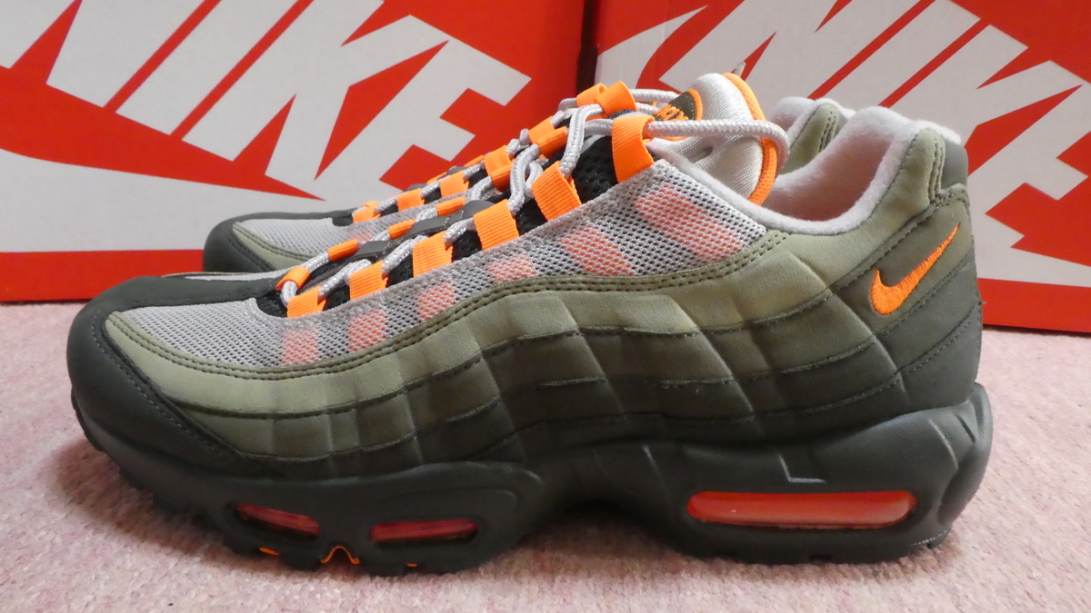 エアマックス95が届きました(*^▽^*) NIKE ナイキ AIRMAX95 OG STRING ...