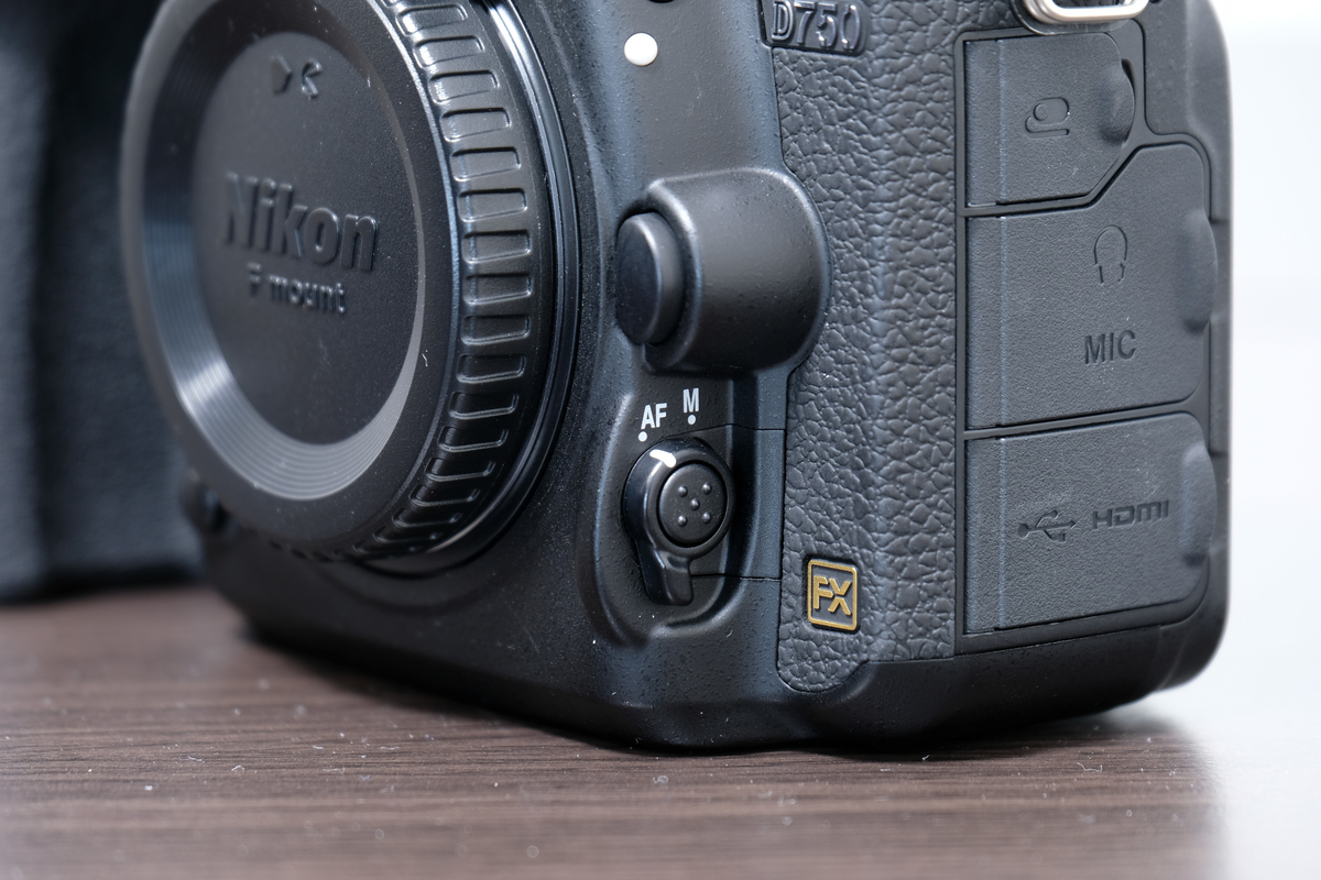 D750