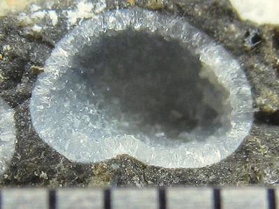 沸石類(魚眼石？)