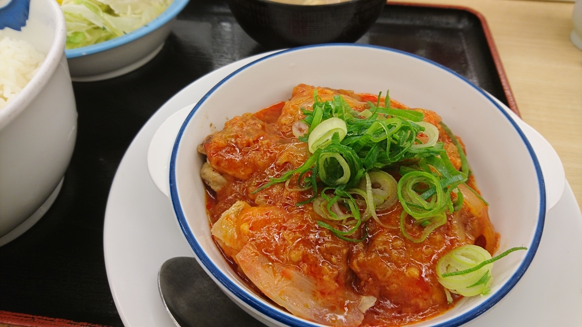 ごろごろチキンのチリソース定食 松屋 チェーン店で晩ごはん