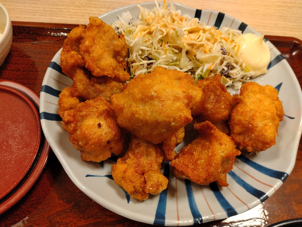 特から揚げ定食。やよい軒 - チェーン店で晩ごはん。