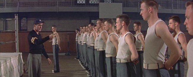 長い灰色の線 男の痰壺