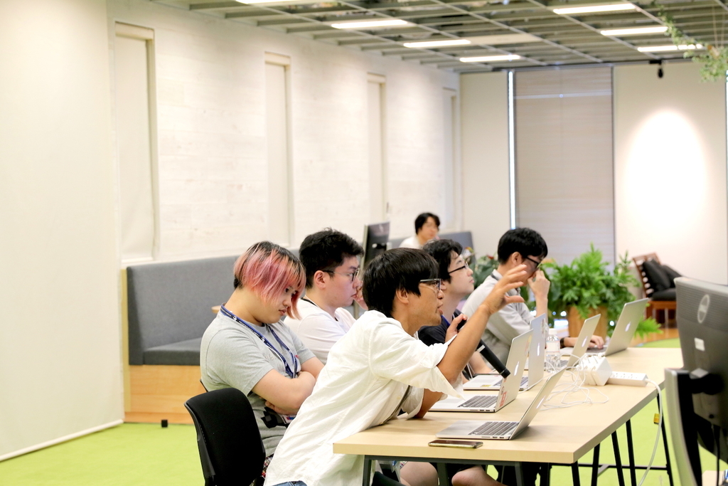 f:id:kenji-hanada:20180912163316j:plain f:id:kenji-hanada:20180912163316j:plain