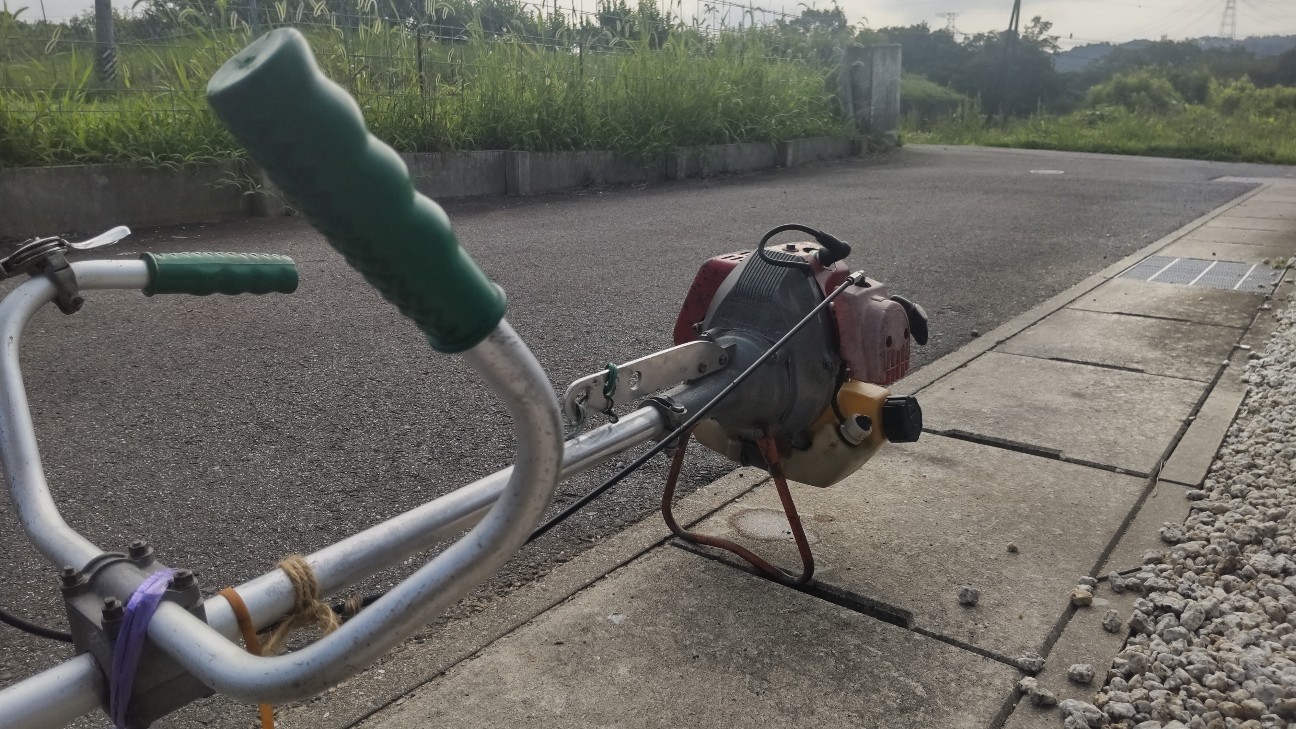 草刈機、刈払機　三菱(T170) 三菱T170刈払機修理完了。 - なぁ～やんの日記
