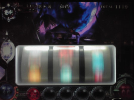 大好きな第十話。紫の雑魚が背景の色と被って、いとおかし・・・。