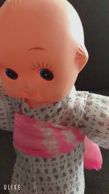 ちょっと大人びた白絣の浴衣がキューピーにお似合い：案山子みたい