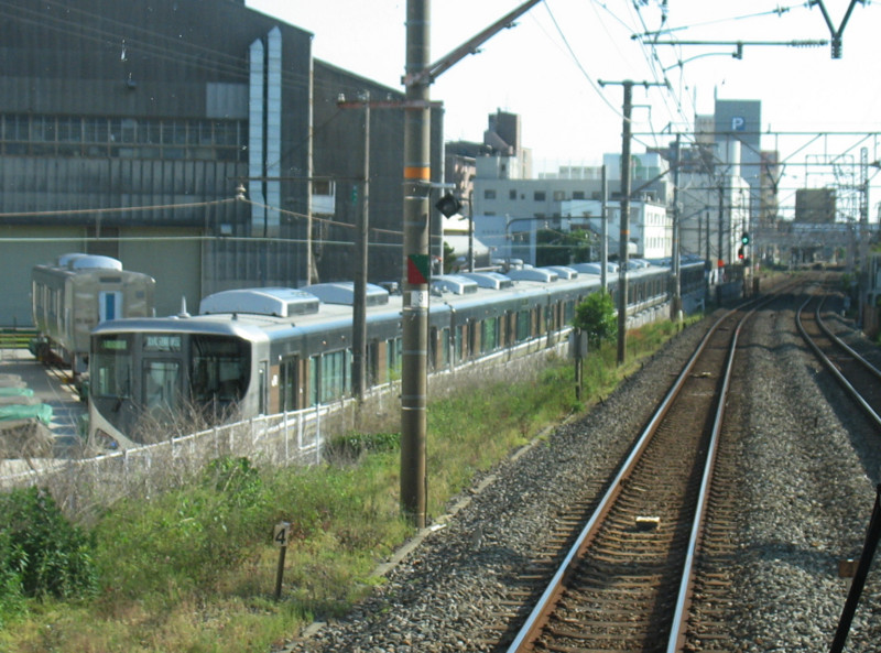 225系近畿車輛出場回送を赤川鉄橋で捉えた きーぼー堂 225系近畿車輛出場回送を赤川鉄橋で捉えた きーぼー堂