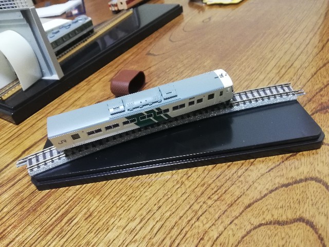 鉄道模型 百均のコレクションケースでジオラマを作る 構図編 ホビークラフトキジータ
