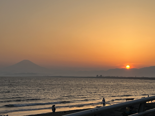 江ノ島の夕日と富士山