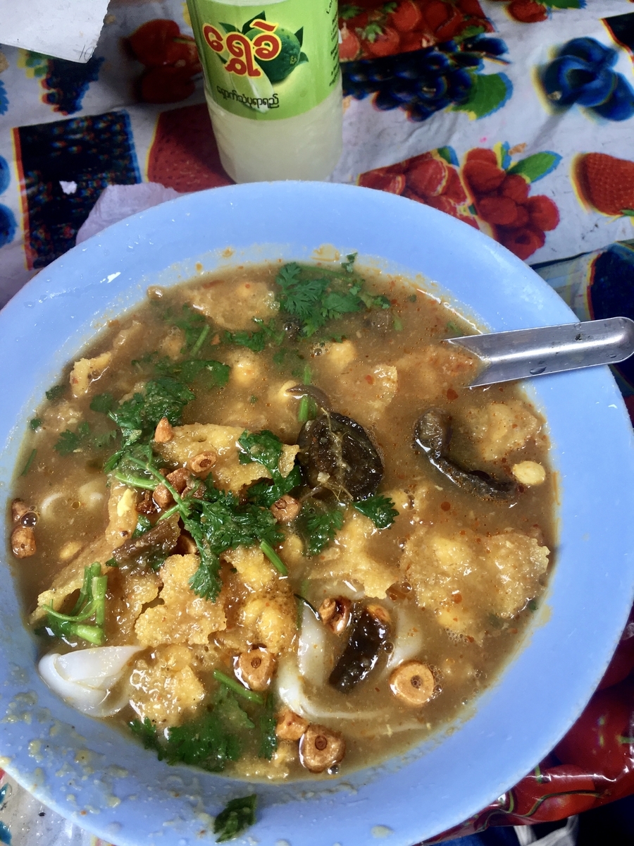 屋台編 ミャンマー ヤンゴンで食べたごはん その1 わたしと旅とごはん ひとり旅 19 きくの慢慢世界放浪記