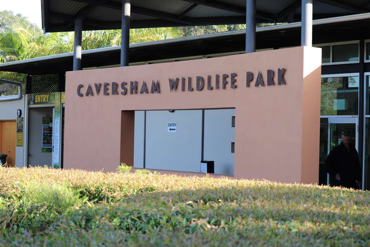 f:id:kikutaro777:20190430093138j:plain Caversham Wildlife Parkの入り口