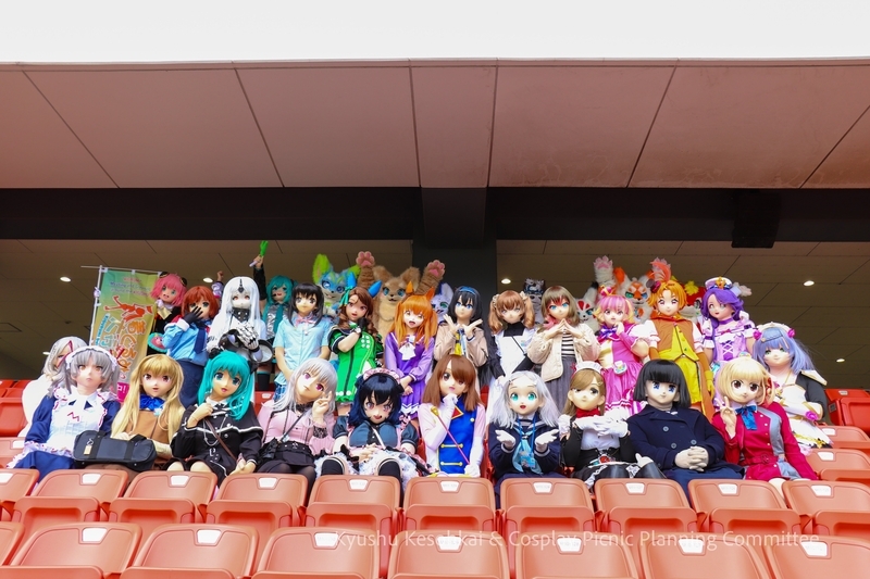 沢山の着ぐるみさんたちに逢いに行く為に､近所のスタジアムではなく