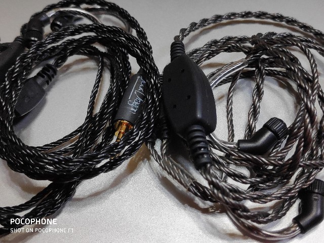 イヤホン MoonAudio BlackDragonV2 JHAudio Roxanne Black Dragon IEM Cable for JH Audio V2