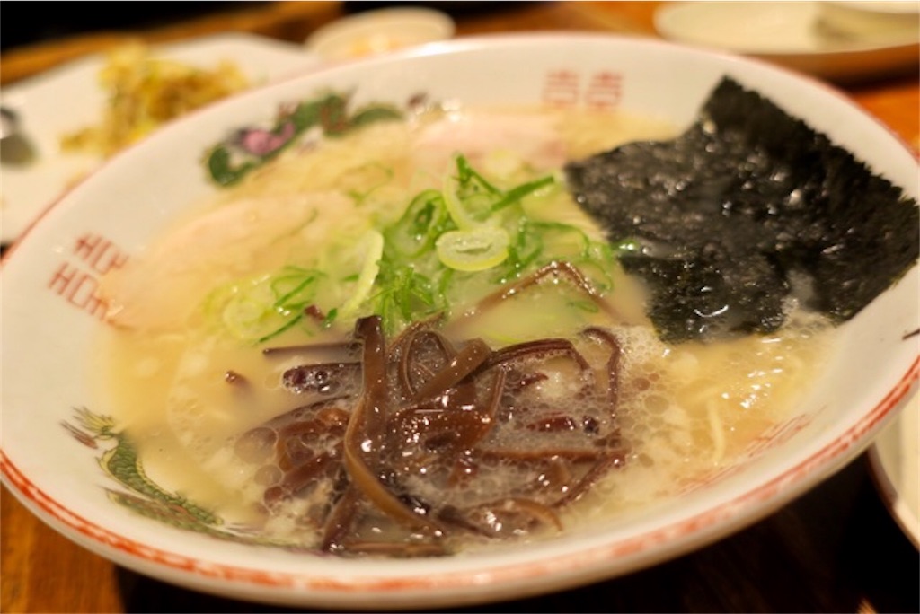 一葉軒　とんこつラーメン