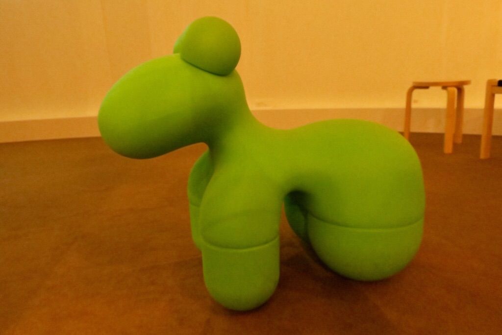 フィンランドデザイン展　椅子