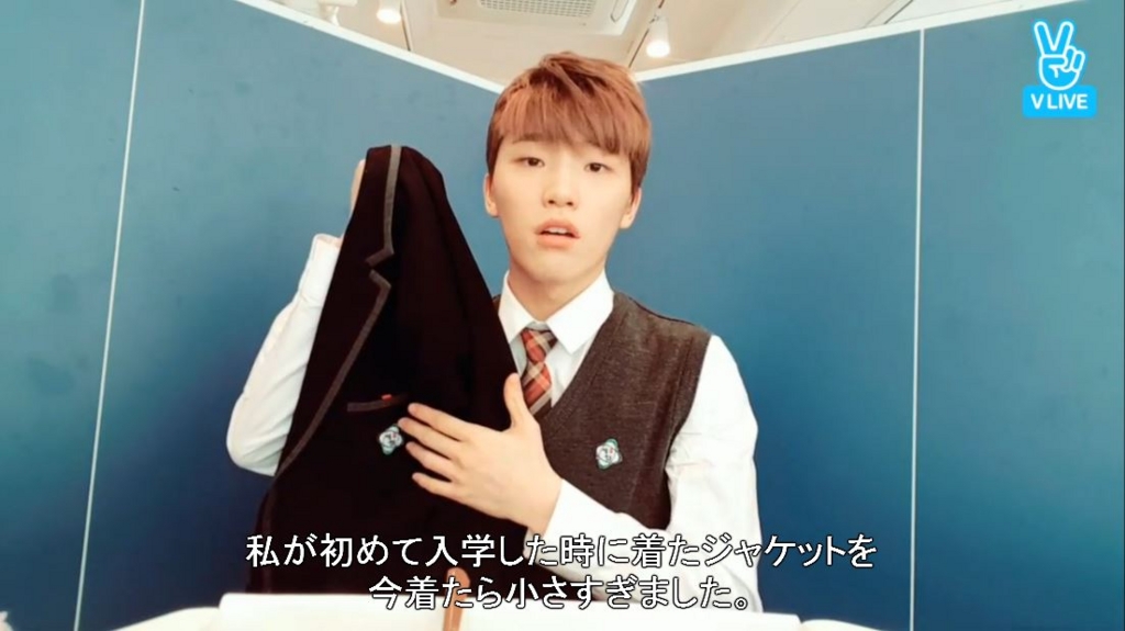 高校 卒業 式 親 と 写真