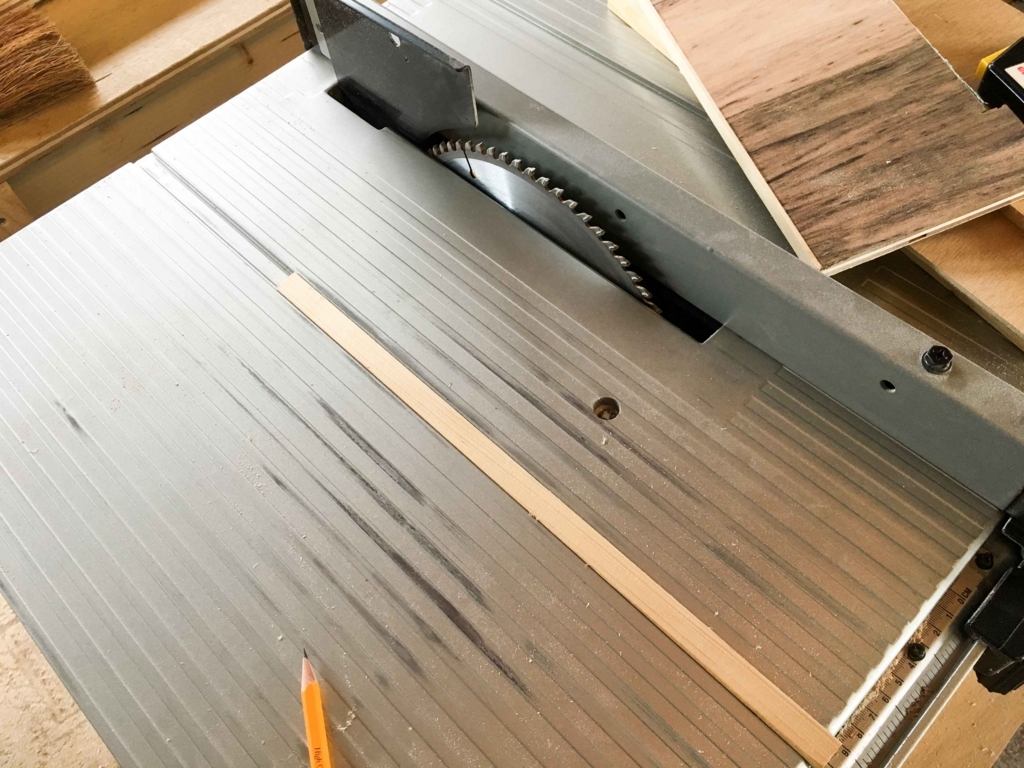Diy テーブルソー用の手作りジグ フェザーボードを作ってみた Kimpa Life キンパライフ