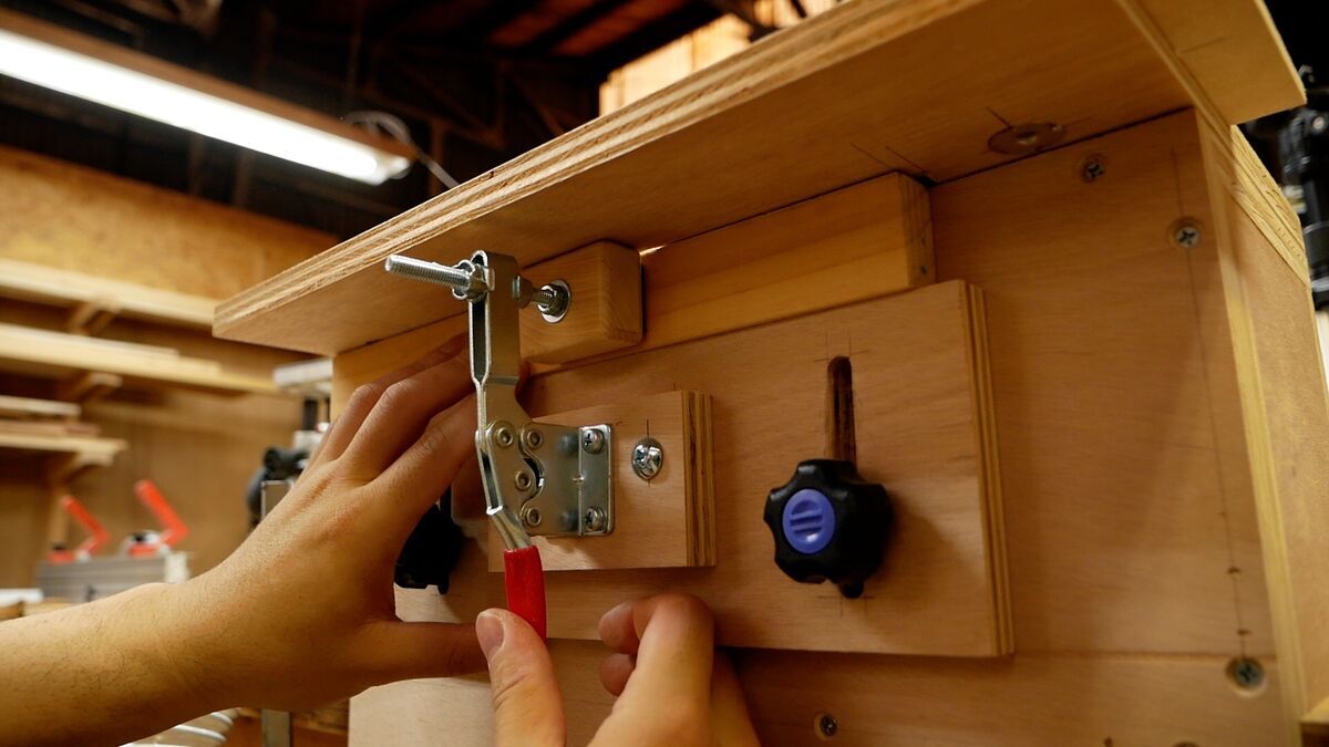 DIY】トリマー活用！ホゾ穴加工が簡単になるホゾ穴治具の作り方 