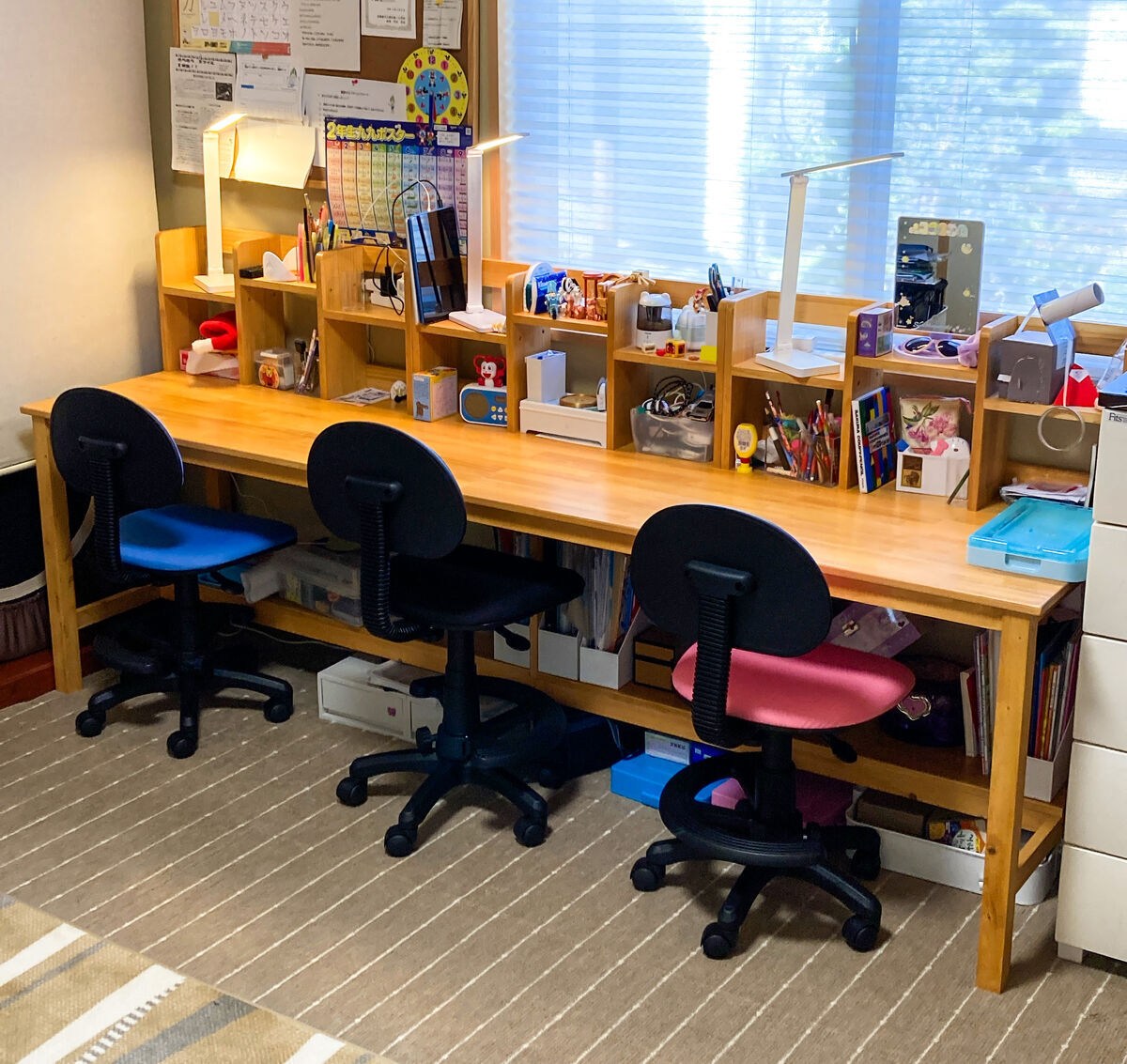 DIY】3人横並びで使える！大きな勉強机を作ったよ - Kimpa Life
