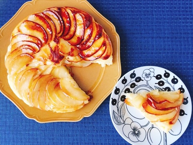 フライパンりんごケーキレシピ盛り付け
