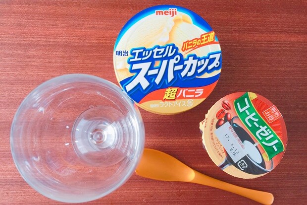 薔薇アイスクリーム珈琲ゼリーの材料