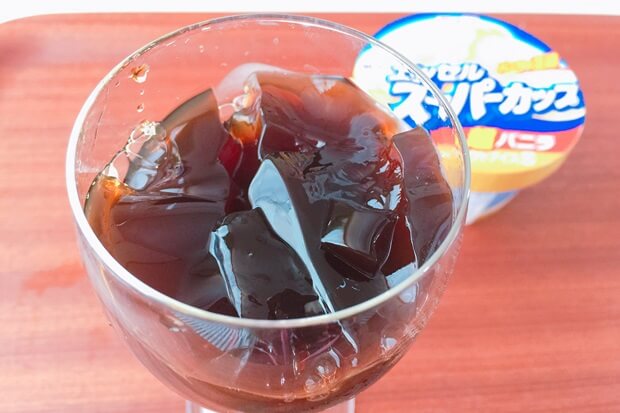 薔薇アイスクリーム珈琲ゼリーの作り方