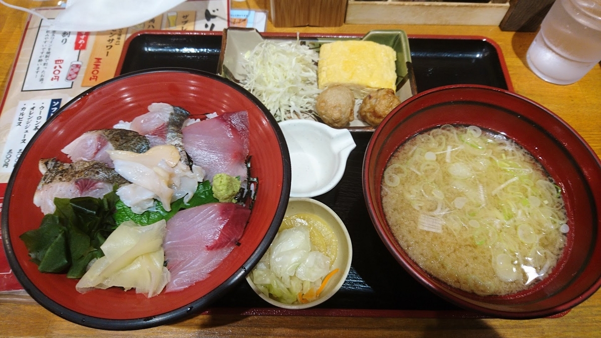海鮮丼ランチ＠魚どん亭（2021年8月27日撮影）