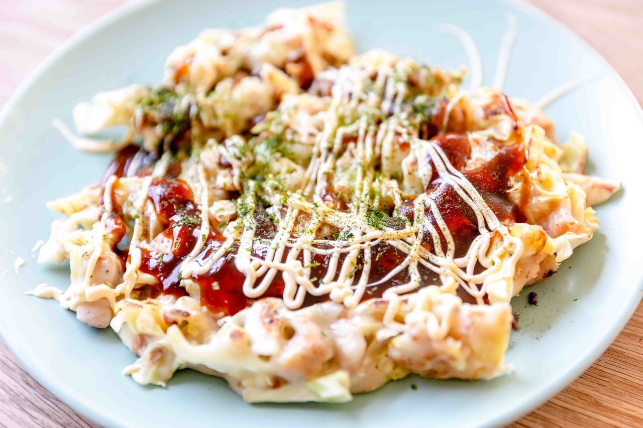 小さな器で生地を混ぜるには理由があった 大阪風お好み焼きを家庭で上手に作る方法を料理研究家に聞く メシ通 ホットペッパーグルメ 小さな器で生地を混ぜるには理由があった 大阪風お好み焼きを家庭で上手に作る方法を料理研究家に聞く メシ通 ホットペッパーグルメ