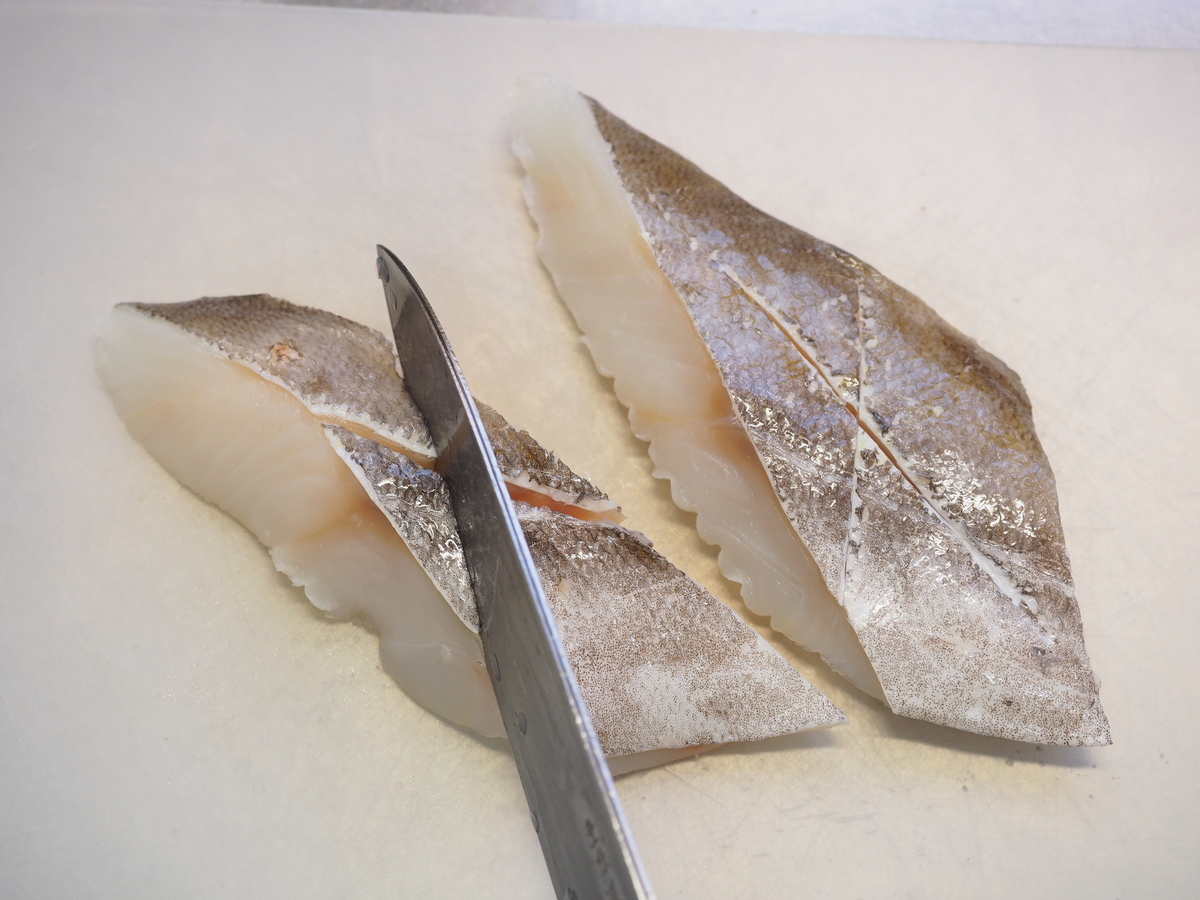 激辛タレとホクホクのたらが酒を呼ぶ レンジまかせの魚料理 たらの酒蒸しよだれ鶏風 筋肉料理人 メシ通 ホットペッパーグルメ