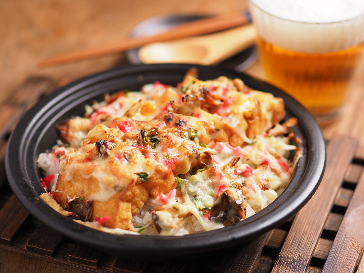 サバみそ煮缶とパックご飯でビールのつまみにもなる 焼きチーズめし で満腹宣言 筋肉料理人 メシ通 ホットペッパーグルメ
