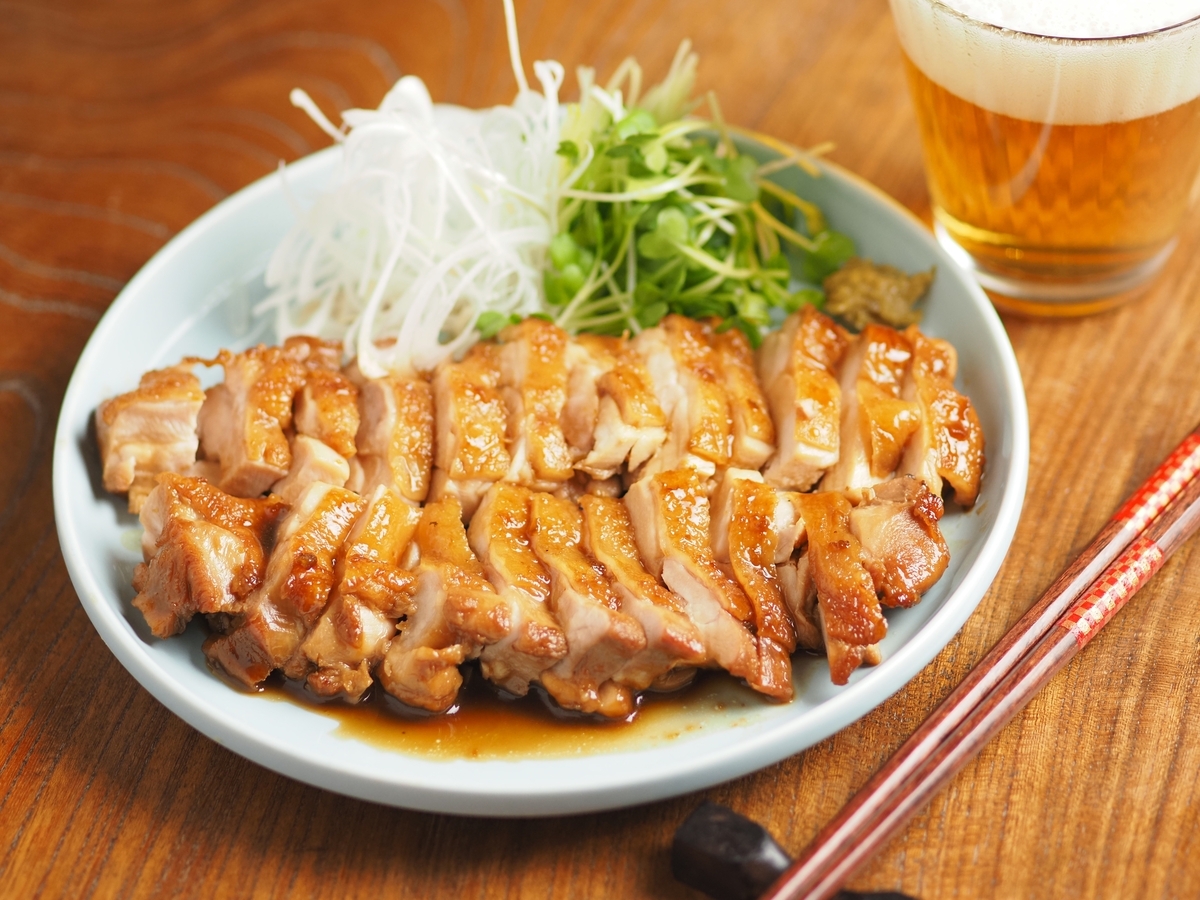 タコ糸、煮込み不要で平日夜でもきっと作れる。気づいたら消えてる系「フライパン柚子こしょう煮鶏」【筋肉料理人】