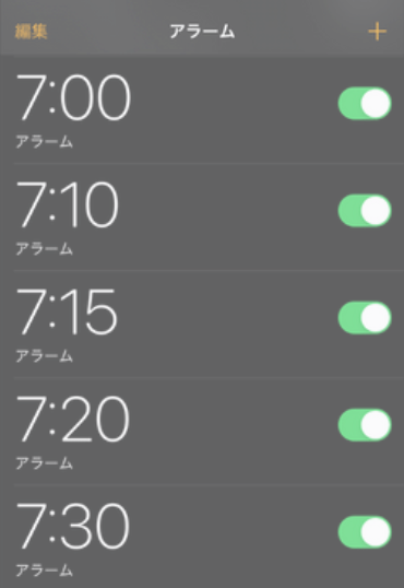 10分おきに目覚ましを設定し、スヌーズのような状況のスマホのアラーム設定
