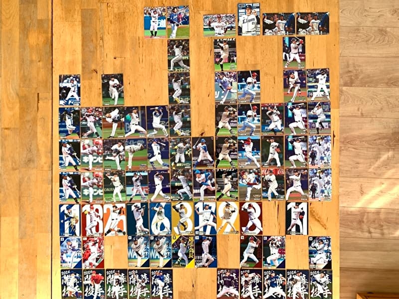 プロ野球チップス2024 カードホルダーラッキーカード - メルカリ
