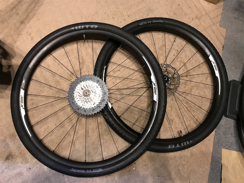 WTB byway 44 (700Cx44) を仮組みしてみた。BOMBTRACK ARISE-2 2018 の