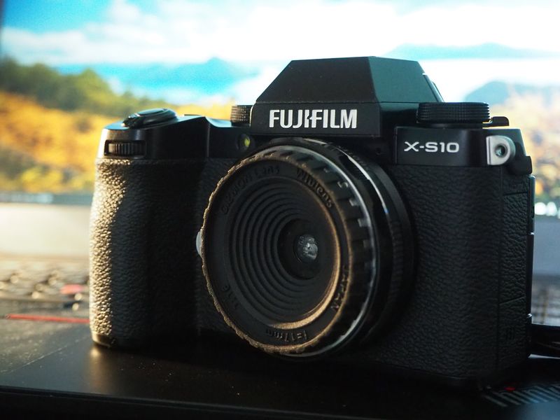 Fujifilm X-S10 【シャッター数916】Viltroxレンズセット レンタル - FUJIFILM 小型ミラーレス & 大口径標準ズームレンズ