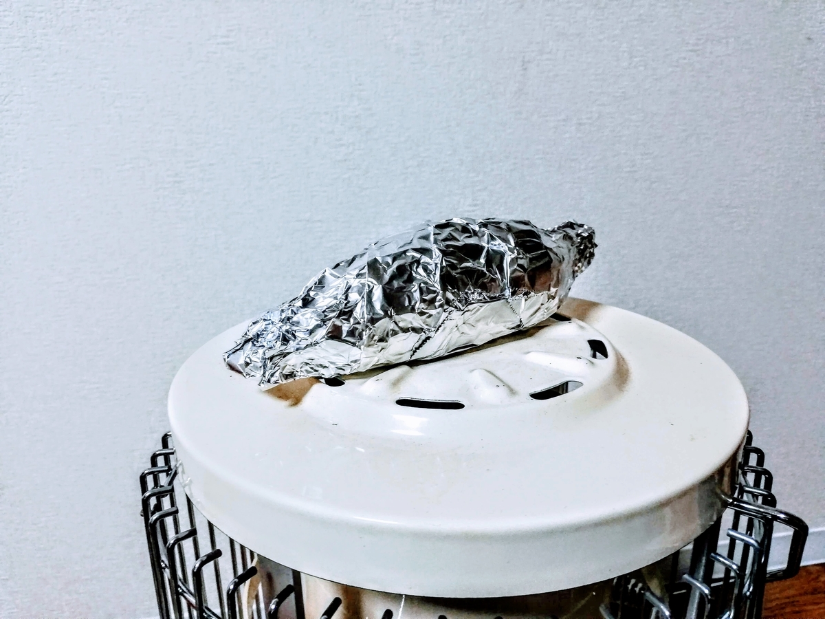 簡単でホクホク アラジンのブルーフレームヒーターで焼き芋を作ります Door 簡単でホクホク アラジンのブルーフレームヒーターで焼き芋を作ります Door