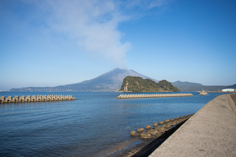 江之島温泉から望む桜島