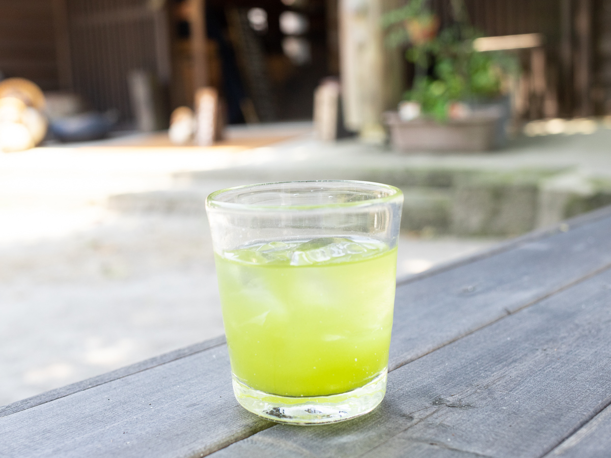 お茶とは エンタメ だ この夏常備したい 水出し緑茶 の淹れ方 アレンジ術を 鹿児島のお茶研究家に伝授してもらった メシ通 ホットペッパーグルメ