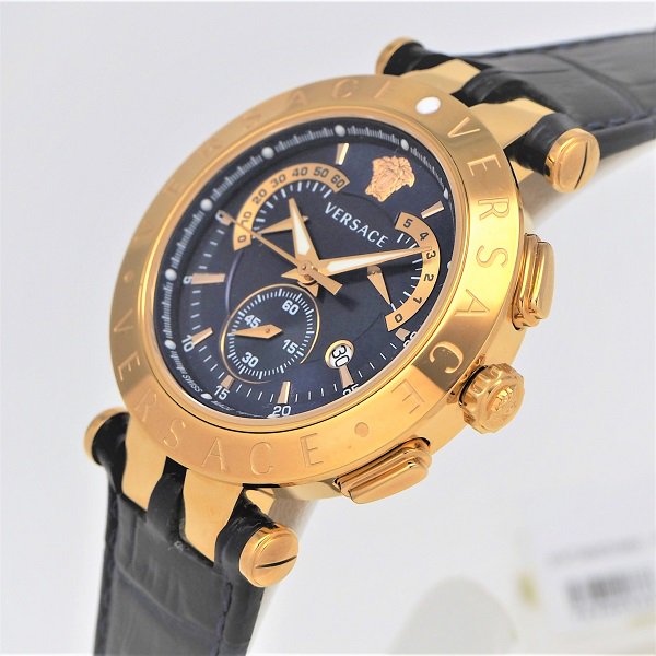 一発勝負!!』『カットした革は戻らない!!』 #VERQ00320 #VERSACE